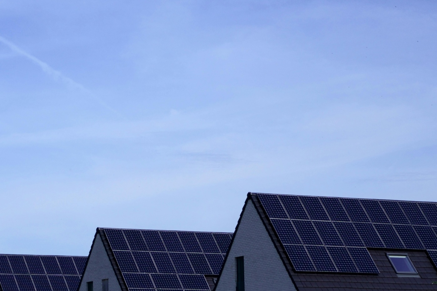 Maisons équipées de panneaux solaires sur le toit